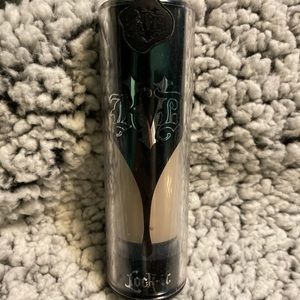 Kat Von D: Lock-It Foundation